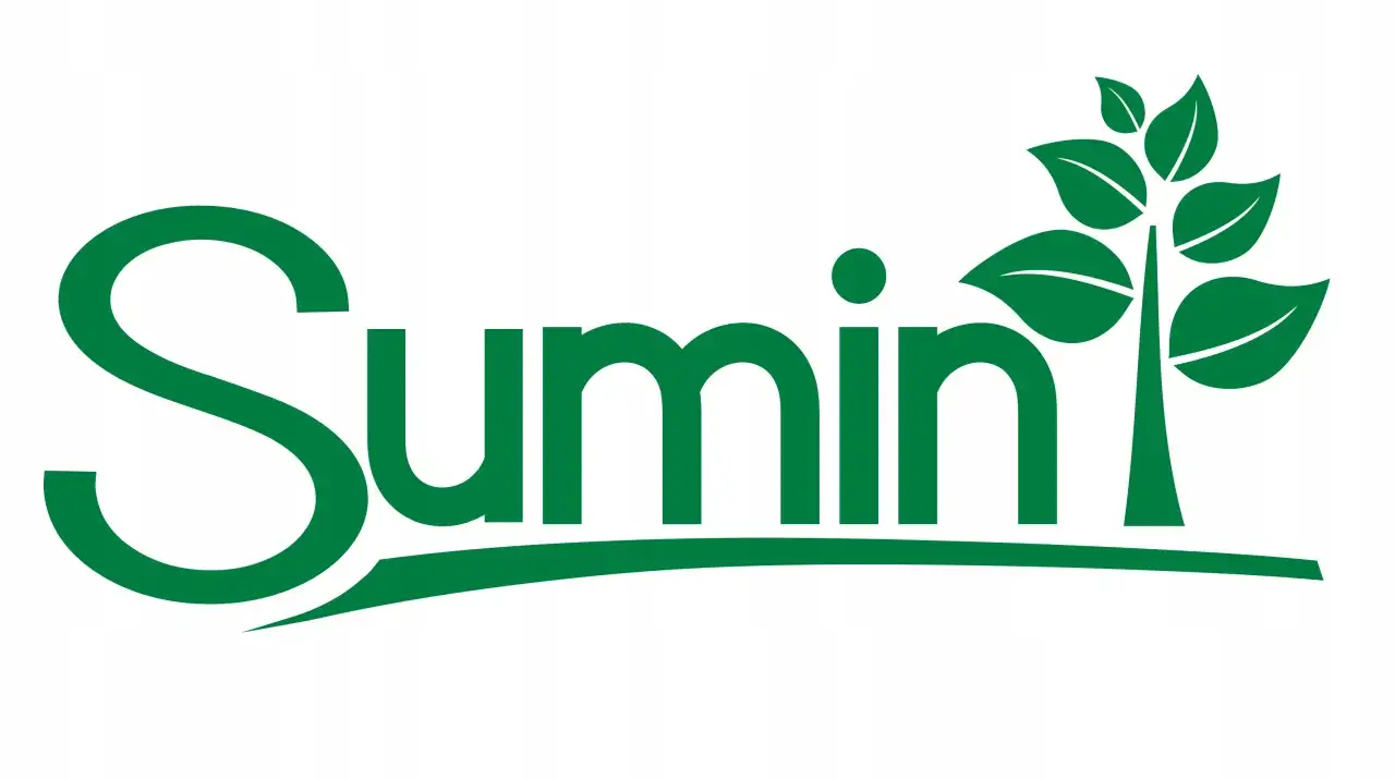 Zielony napis "Sumin" z listkami symbolizującymi wzrost, idealny do opisu produktów do ochrony roślin.